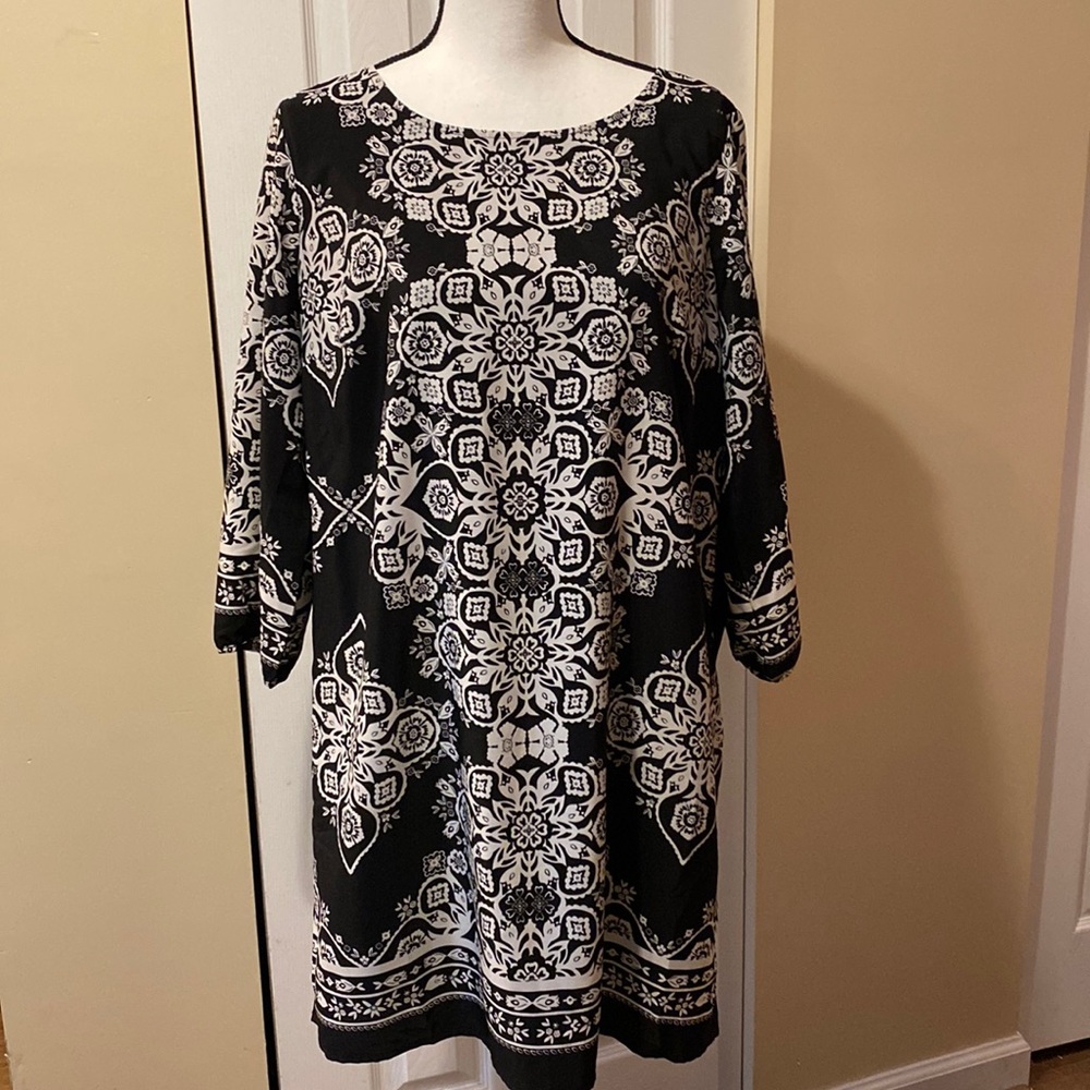 ❤️Old Navy Dress - size L black and white - great condition!